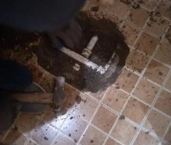 苍溪卫生间漏水维修公司为您分享下卫生间渗水如何处理及注意事项